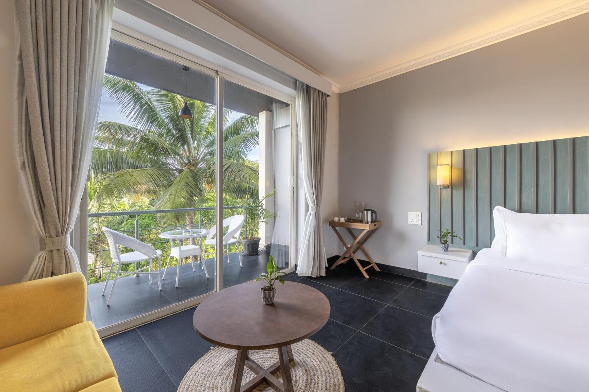 Hotel Echor Samara Morjim Goa Sea View Restro Exterior foto